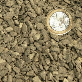 Basaltsplitt schwarz, Körnung 2-5 mm, erdfeucht 300 kg (12 Sack)